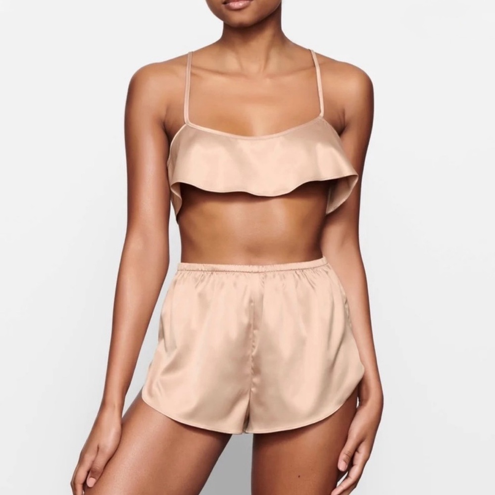 NWOT SKIMS Satin Shorts in Pink Sand
